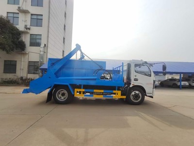 東風(fēng)環(huán)保新力量 連云港李總簽約8方擺臂垃圾車助力城市清潔